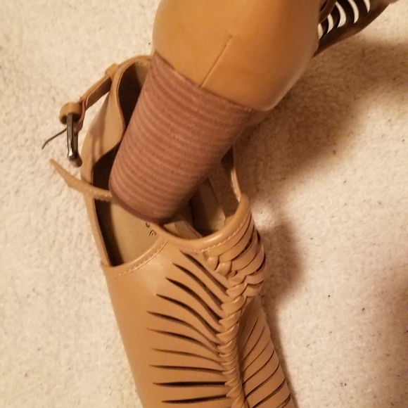 Women sandal - Picture 3 of 4